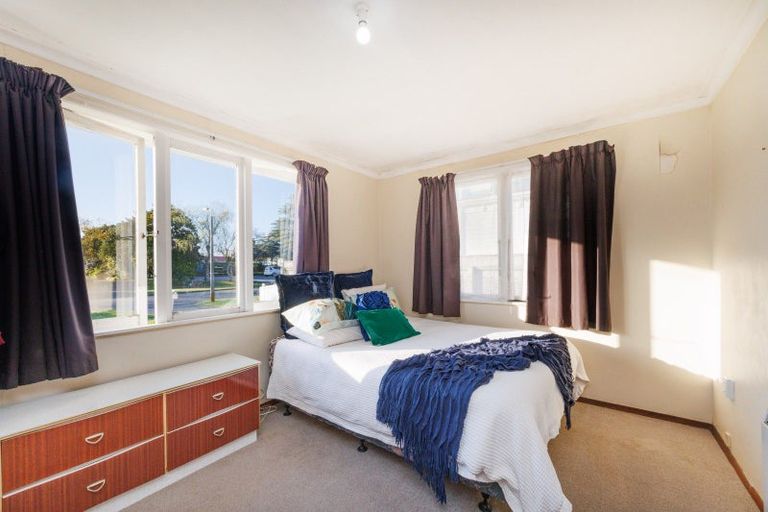 Photo of property in 27 Queen Street, Feilding, 4702