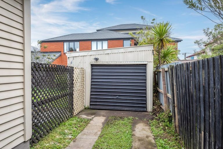 Photo of property in 485 Barbadoes Street, Edgeware, Christchurch, 8013