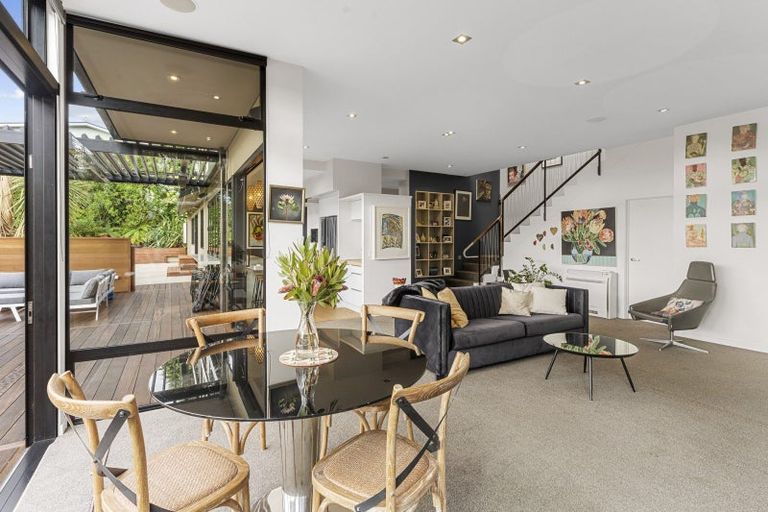 Photo of property in 5 Torr Street, Vauxhall, Dunedin, 9013