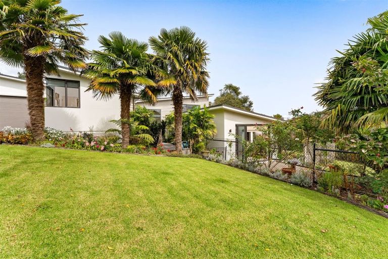 Photo of property in 50 Rosella Grove, Waimauku, 0812