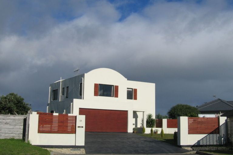 Photo of property in 23 Observation Place, Paraparaumu, 5032