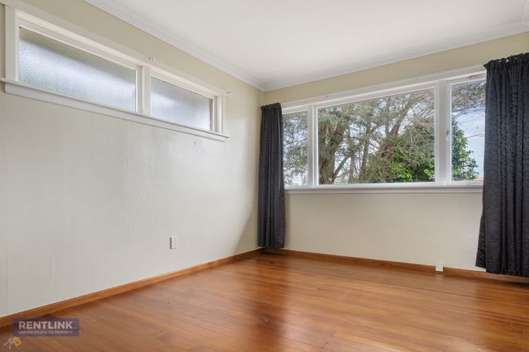 Photo of property in 17 Landview Road, Parkvale, Tauranga, 3112