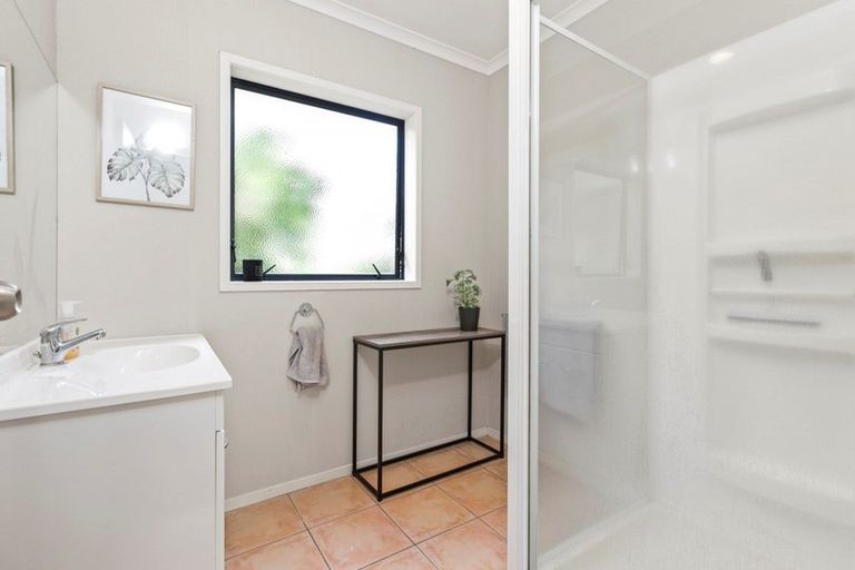 Photo of property in 32 Eclipse Terrace, Welcome Bay, Tauranga, 3112