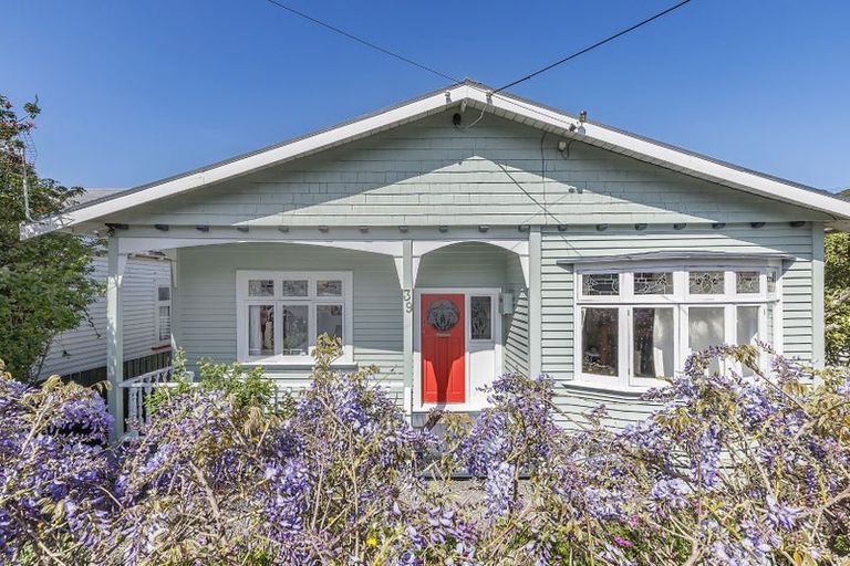 Photo of property in 39 Dee Street, Island Bay, Wellington, 6023