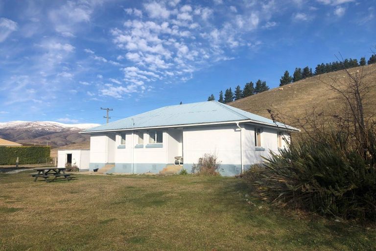 Photo of property in 1198 Ardgour Road, Tarras, Cromwell, 9383