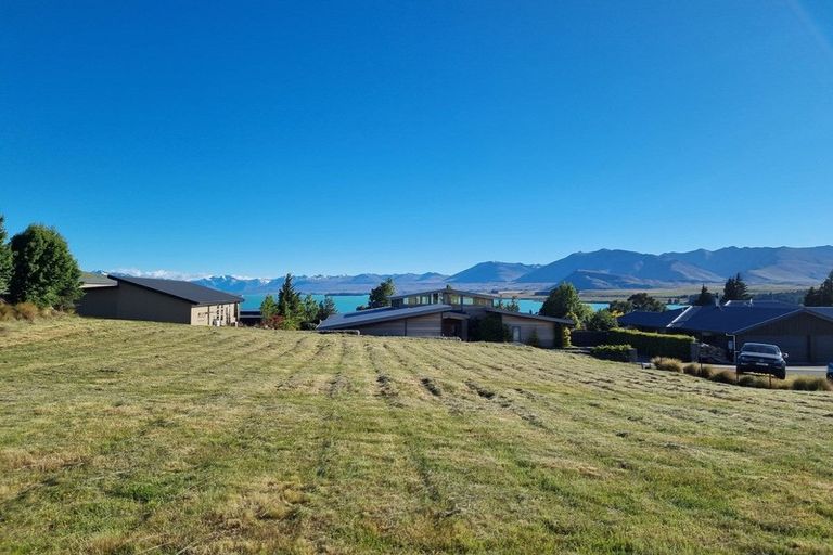 Photo of property in 11 Sams Place, Lake Tekapo, 7999