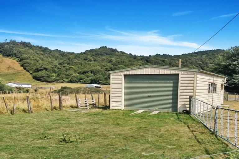 Photo of property in 2 Tawata Road, Kirikau, Taumarunui, 3993