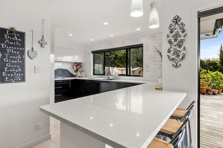 Photo of property in 14 Bertrowe Drive, Ohauiti, Tauranga, 3112