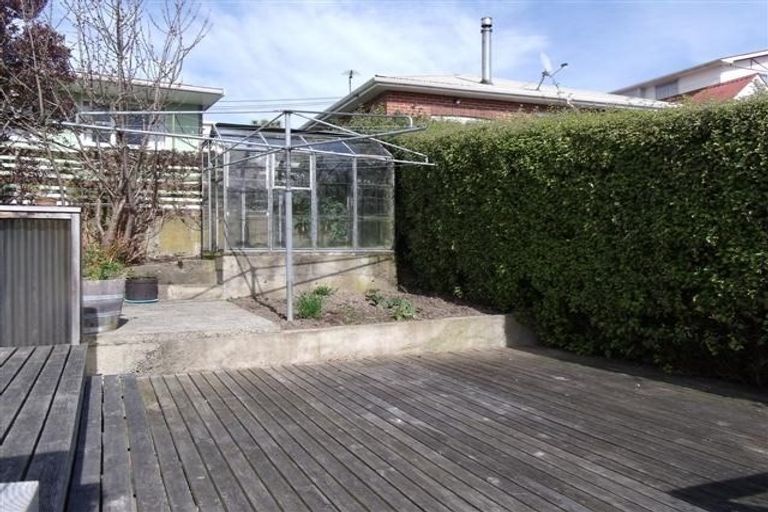 Photo of property in 21 Springhill Road, Mornington, Dunedin, 9011