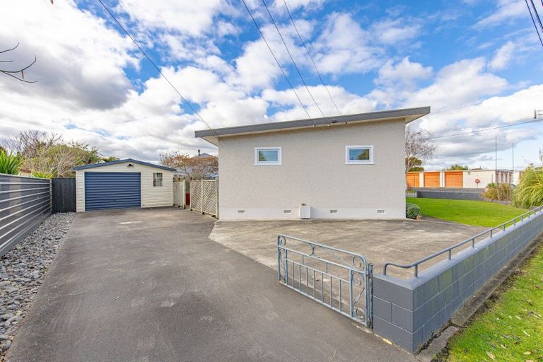 Photo of property in 1 Kelvin Street, Aramoho, Whanganui, 4500
