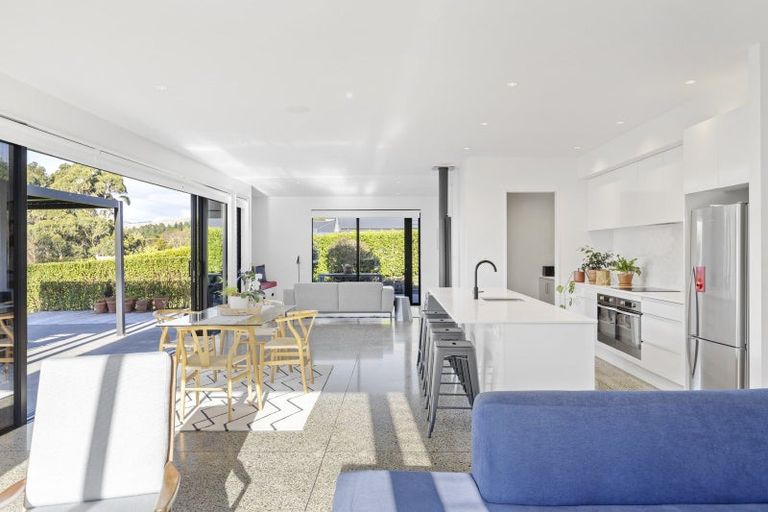 Photo of property in 111 Polson Hill Drive, Aokautere, Palmerston North, 4471