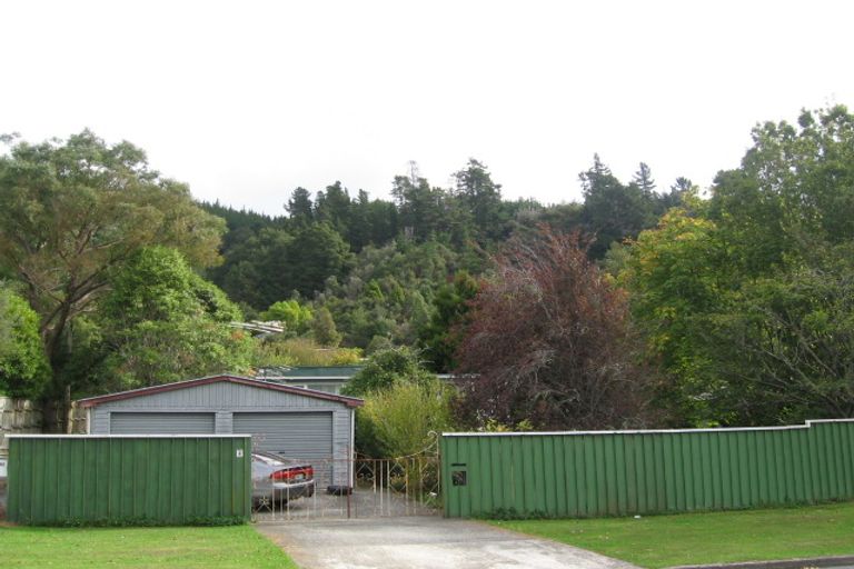 Photo of property in 30 Jocelyn Crescent, Pinehaven, Upper Hutt, 5019