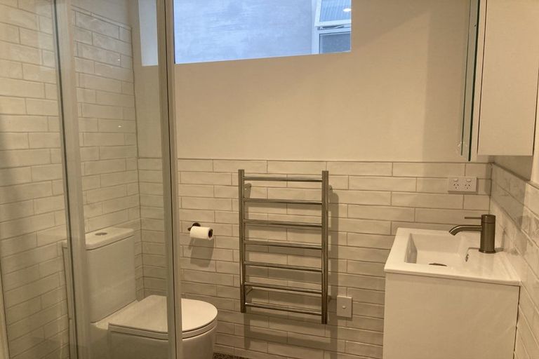 Photo of property in 2/32 Martin Square, Te Aro, Wellington, 6011