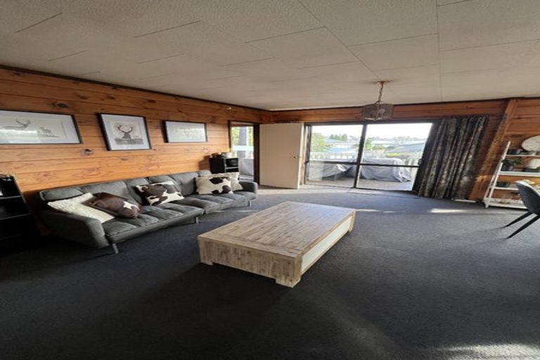 Photo of property in 12 Velma Crescent, Nawton, Hamilton, 3200