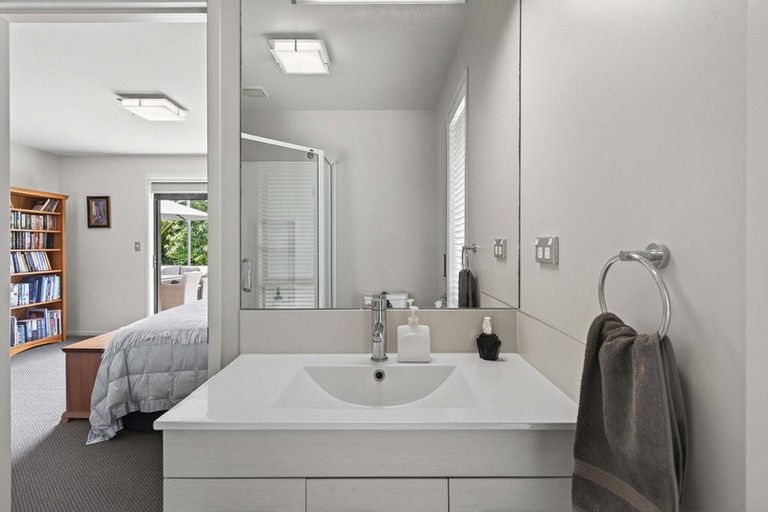 Photo of property in 22 Orakei Place, Welcome Bay, Tauranga, 3112