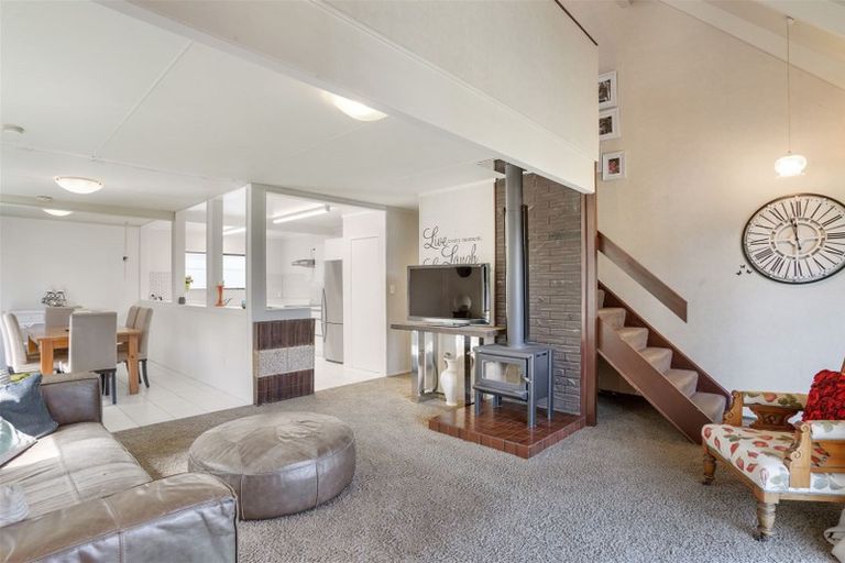 Photo of property in 16 Janome Place, Bucklands Beach, Auckland, 2014