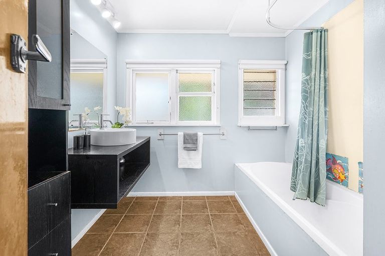 Photo of property in 25 Fifth Avenue, Enderley, Hamilton, 3214