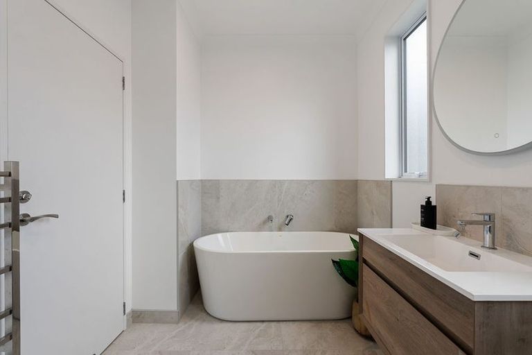 Photo of property in 3 Makara Road, Karori, Wellington, 6012