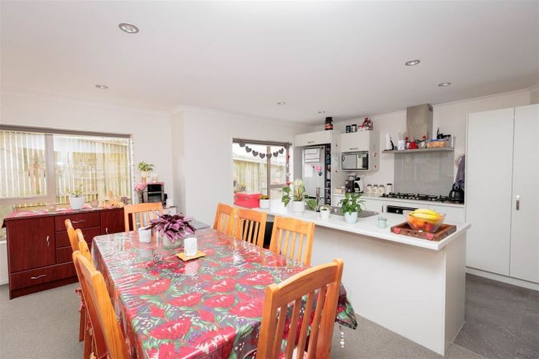 Photo of property in 36 Mauldeth Terrace, Churton Park, Wellington, 6037