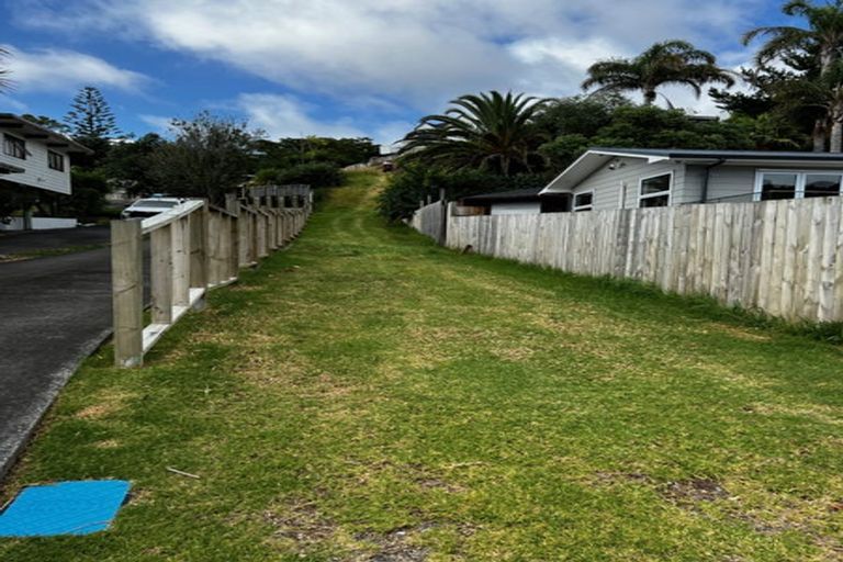Photo of property in 32 Awaruku Road, Torbay, Auckland, 0630