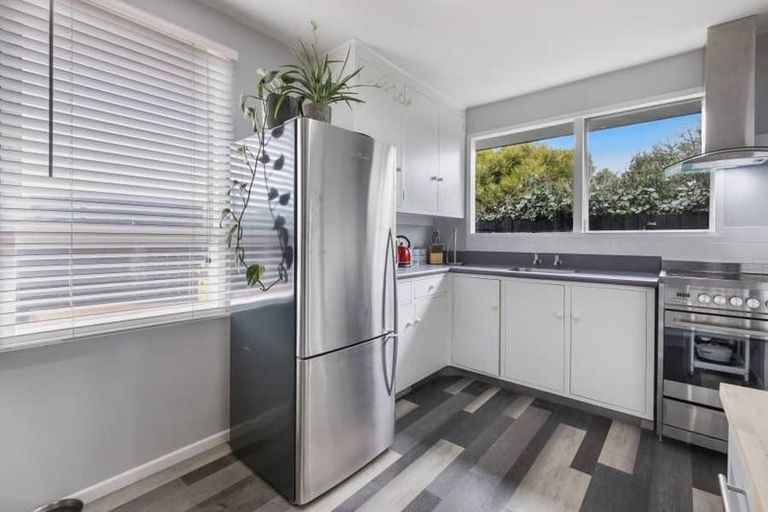 Photo of property in 1/6 Jade Place, Parklands, Christchurch, 8083