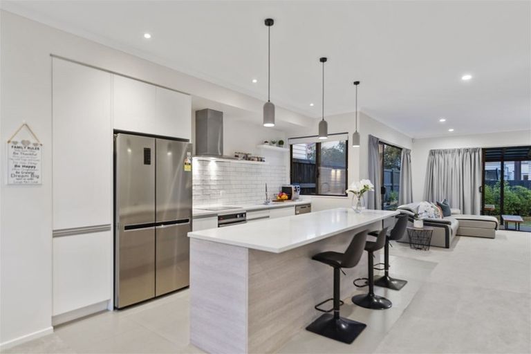 Photo of property in 7 Oioi Road, Hobsonville, Auckland, 0616