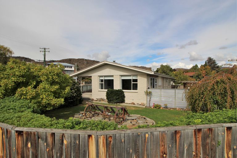 Photo of property in 1 Kerry Street, Alexandra, 9320