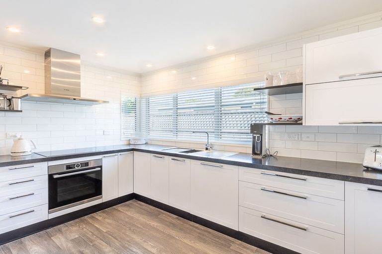 Photo of property in 315 Te Moana Road, Waikanae, 5036