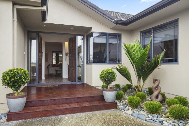 Photo of property in 18 Tonkin Place, Buckland, Pukekohe, 2677