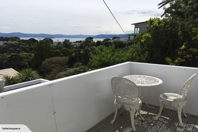 Photo of property in 64 Beacon Hill Road, Strathmore Park, Wellington, 6022