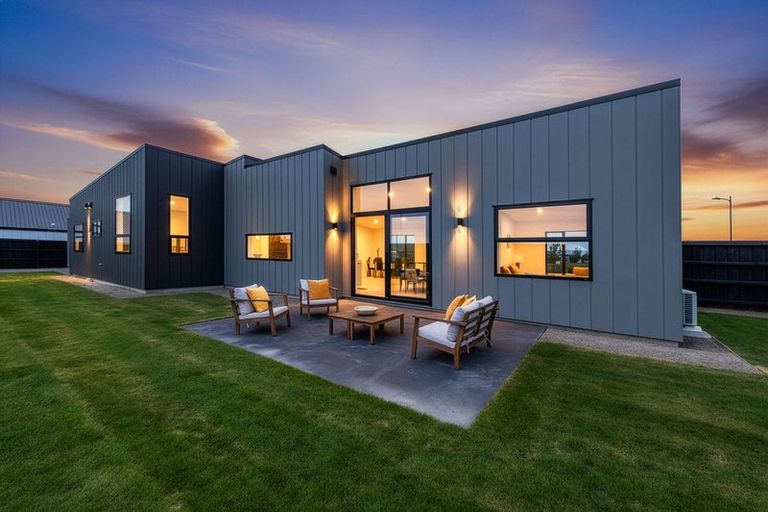 Photo of property in 12 Steggall Road, Rangiora, 7400