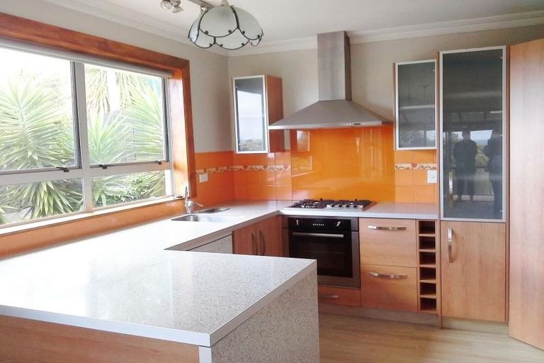Photo of property in 83a Eliot Street, New Plymouth, 4310