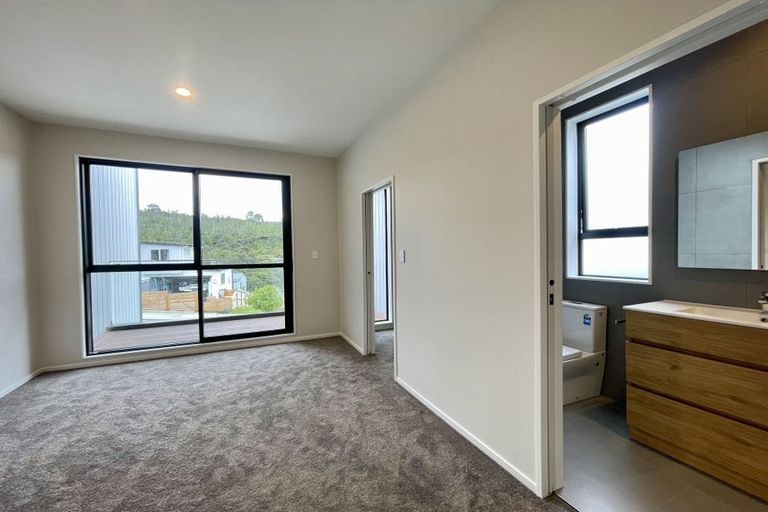 Photo of property in 54 Pacific Heights Road, Orewa, 0931