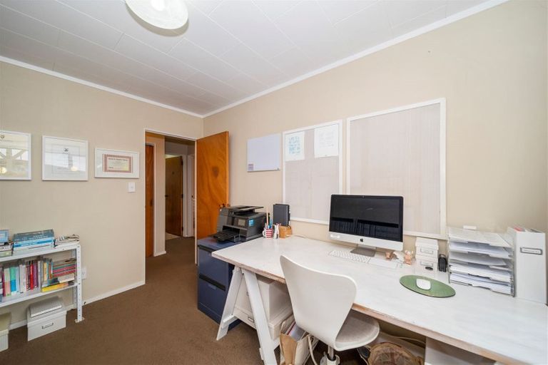 Photo of property in 18b Virginia Place, Whalers Gate, New Plymouth, 4310