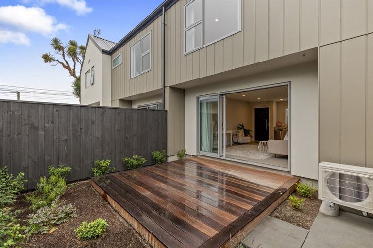 Photo of property in 2/160a Peverel Street, Riccarton, Christchurch, 8041