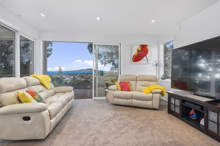 Photo of property in 11 Prospect Terrace, Milford, Auckland, 0620