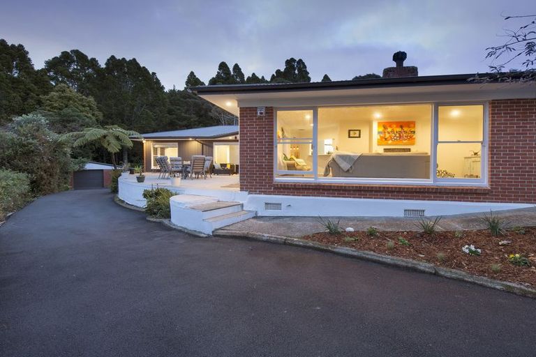 Photo of property in 6 Lancelot Road, Orewa, 0931