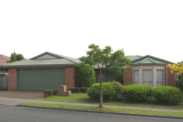 Photo of property in 105 Marina View Drive, West Harbour, Auckland, 0618