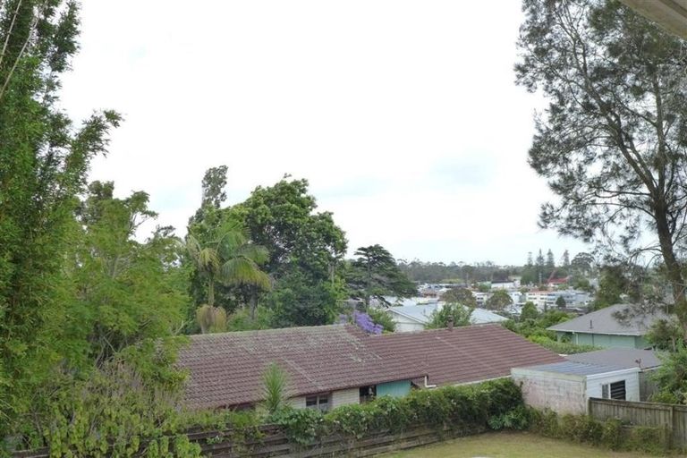 Photo of property in 23 Evans Road, Glen Eden, Auckland, 0602