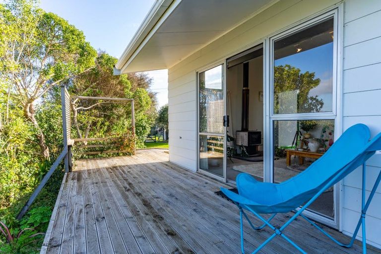 Photo of property in 2 Montaine Place, Maungaturoto, 0520