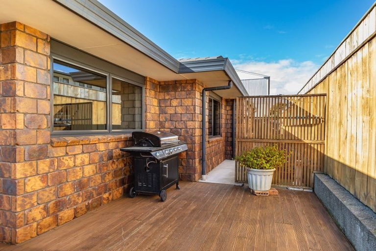 Photo of property in 9a Trafalgar Street, Levin, 5510