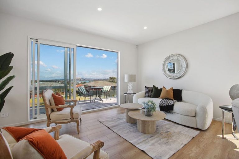 Photo of property in 39c Sorrel Crescent, Bucklands Beach, Auckland, 2012
