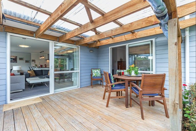 Photo of property in 1098 Queen Street East, Levin, 5571