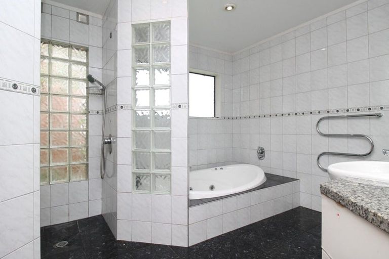 Photo of property in 81 Pararekau Road, Karaka, Papakura, 2580