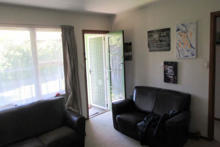 Photo of property in 20a Middle Road, Havelock North, 4130