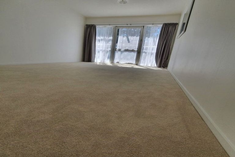 Photo of property in 23 Great South Road, Takanini, 2112