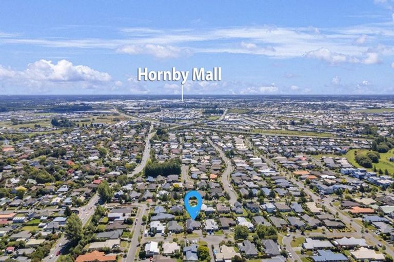 Photo of property in 5 Rooney Place, Aidanfield, Christchurch, 8025