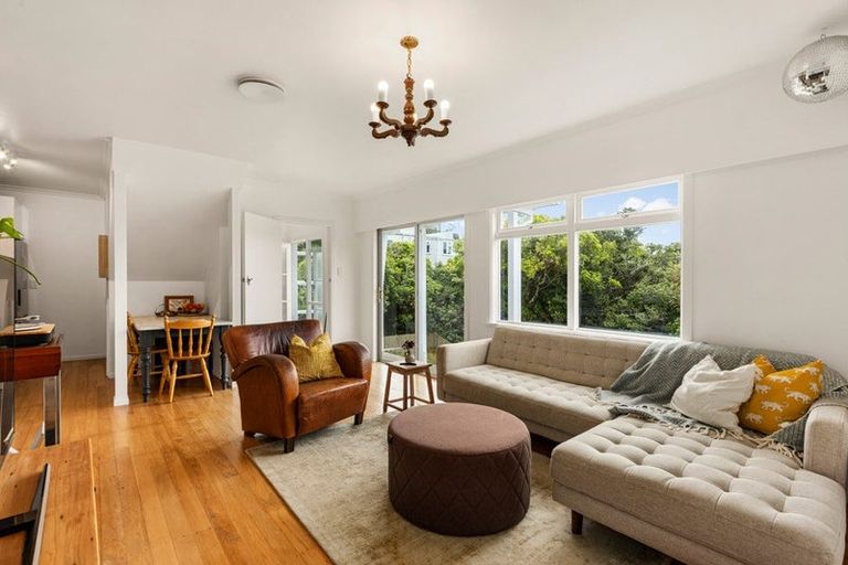 Photo of property in 39 Jubilee Road, Khandallah, Wellington, 6035