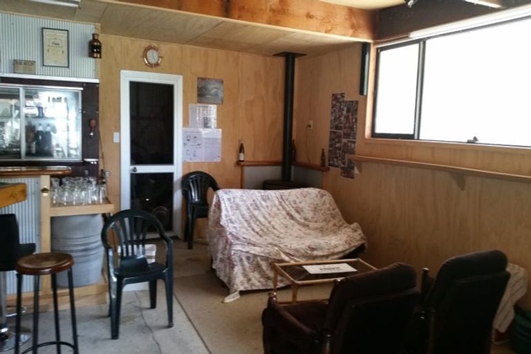 Photo of property in 38 Hope Drive, Okiwi Bay, 7193