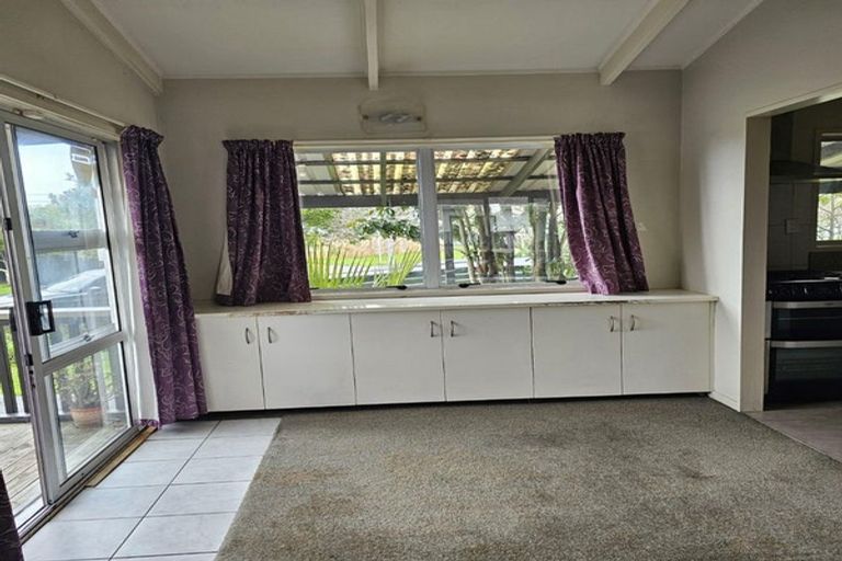 Photo of property in 20 Hindmarsh Street, Henderson, Auckland, 0612
